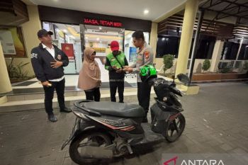 Polisi mengembalikan motor pengemudi ojol korban penipuan di Jakut