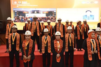 Untad lantik 49 Insinyur baru, Tekankan profesionalisme dan ttika profesi