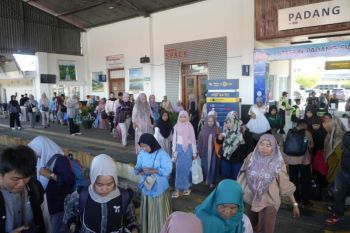 Pariaman Ekspres, Kereta Wisata Rakyat Menyusuri Keindahan Alam dan Budaya Pesisir Minangkabau