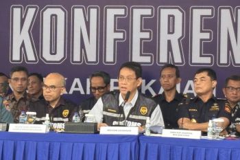 Pemerintah mengamankan 43 kontainer penyelundupan baju bekas