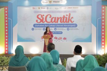 Pemkot dan OJK Kediri ajak ibu cakap literasi keuangan