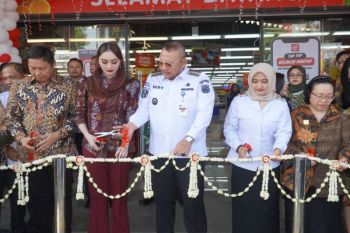 Wali Kota Tegal resmikan Super Indo Arif Raham Hakim