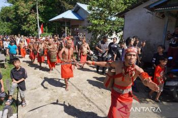 Dari tradisi, Nyobeng jadi potensi wisata perbatasan