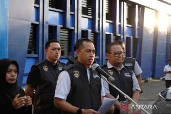 Kortas Tipidkor geledah Bea Cukai Juanda terkait impor ponsel ilegal