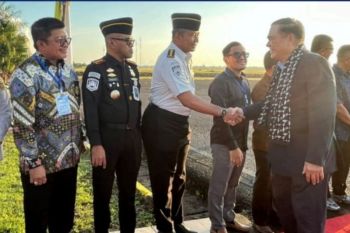 Kanwil Ditjenim Babel monitoring penerbangan Internasional Perdana di Bandara H.A.S. Hanandjoeddin Belitung