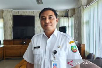 Blora menerima bankeu provinsi senilai Rp1,5 miliar untuk SD-SMP