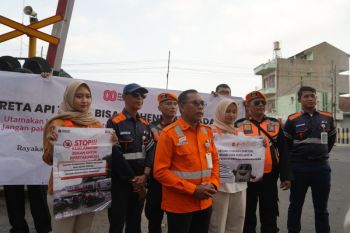 KAI Daop 7 Madiun edukasi tertib di perlintasan sebidang