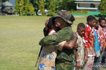 Indonesian military says 10 Papua insurgents rejoin Republic