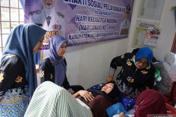 Pelayanan KB gratis memperingati Hari Keluarga Nasional