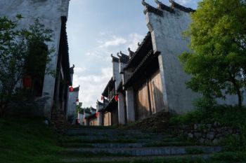 Delegation of China-ASEAN Youth Culture and Heritage Tour Visits Guilin