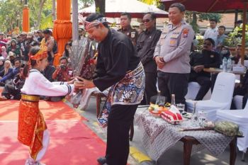 Kirab Budaya Pencak Silat Madiun simbol guyub rukun Kota Pendekar