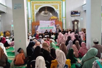 223 anak yatim di Tabalong terima santunan