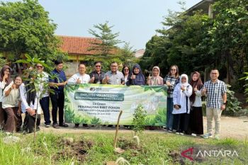 BPJS Ketenagakerjaan Cikarang tanam bibit pohon dukung pelestarian alam