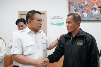 KSP Dudung jenguk korban penyekapan dan penganiayaan di Bandung