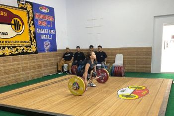 Lifter putri Jambi Yuliana Klarisa Dipanggil Masuk Pelatnas Asian Games XX 2026