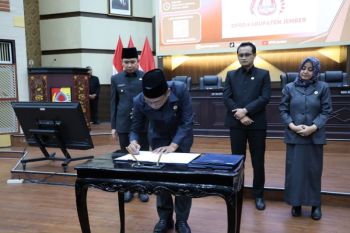 Pemkab-DPRD Jember sepakati 5 raperda perkuat tatakelola pemerintahan