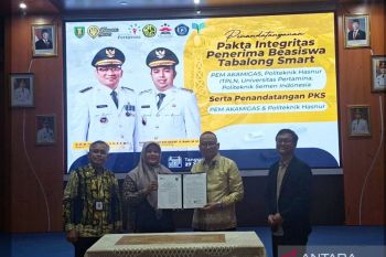 Penerima beasiswa Tabalong Smart diminta berkontribusi bagi pembangunan daerah