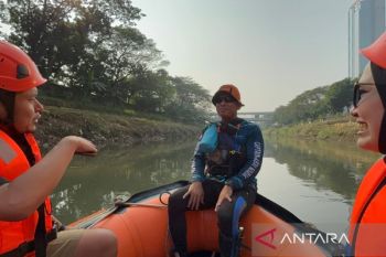 Jakarta launches eco-tourism program to combat waterway waste