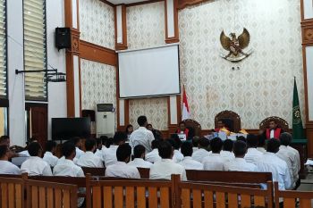 35 WN India didakwa operasikan judi daring jaringan internasional di Bali