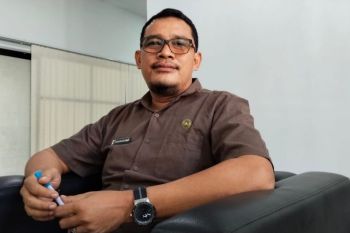 Pemkab Lombok Timur tetap permudah proses investasi