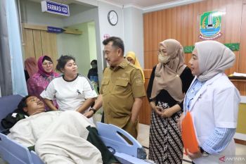Pemkot Bekasi perketat pengawasan operasional truk bertonase besar