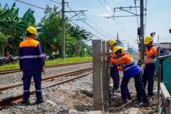 KAI Jakarta menutup 31 perlintasan liar sepanjang 2026