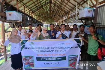 PT TBM salurkan bantuan pakan ayam dan perkuat dukungan untuk Posyandu Desa Binaan