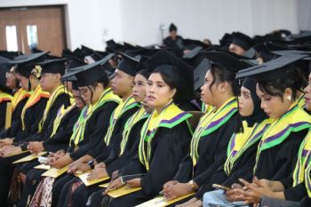 Gubernur NTT mengajak lulusan Undana manfaatkan AI secara bijak
