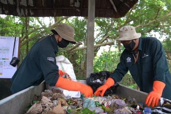 Pelaku pariwisata Bali didorong kelola sampah dari sumbernya