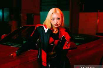 Dita Karang tulis lirik lagu "Unconditional" MELONii bahasa Indonesia
