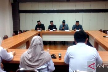 DPRD-Pemkab Batola bahas Raperda penyelenggaraan perizinan berusaha di daerah