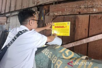 Perumda Pasar Makassar segel 308 kios di Pasar Kerung-kerung