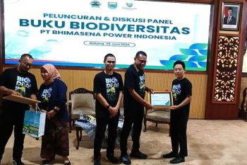 PLTU Batang luncurkan Buku Biodiversitas