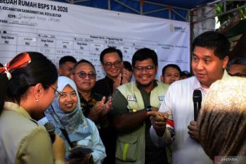 Menteri PKP tinjau lokasi penerima manfaat program BSPS di Blitar
