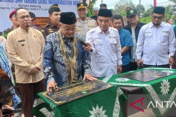 Mendikdasmen: Tingkatkan kualitas sekolah untuk atasi kesenjangan mutu