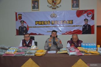Polda Jabar bongkar jaringan sabu modus "tempel" di Bogor-Depok