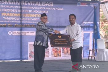 Mendikdasmen tambah 800.000 papan interaktif digital di sekolah