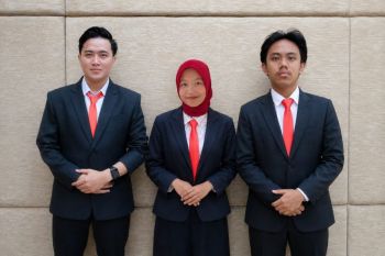 Angkat tema hukum adat, Tim Mavendra FSH UIN Walisongo sabet prestasi di Unida Law Fair 2026