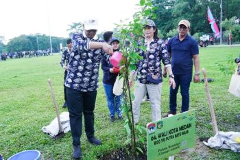 Pemkot Medan ajak peserta APEKSI tanam pohon atasi perubahan iklim