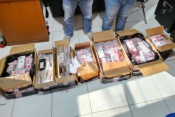 Bea Cukai Bengkalis gagalkan penyelundupan 652 iPhone bekas dari Malaysia, nilainya miliaran