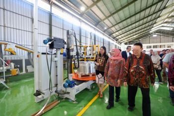 Khofifah: Investasi perkuat industri substitusi impor