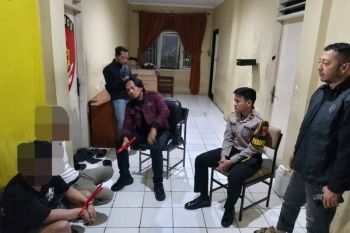 Polres Tangerang buru tiga pelaku pembacokan pedagang buah Ciledug