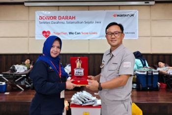 PMI Bekasi terima 98 kantong darah dari program donor Hankook