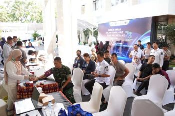 BI NTB gelar donor darah dan santuni anak yatim