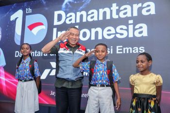 Tas baru, semangat baru, Pertamina turut kembangkan senyum pelajar Indonesia di HUT ke-1 Danantara