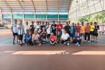 UMS perkuat silaturahmi dan kolaborasi dengan Undip lewat tenis persahabatan