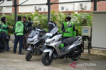 Pengisian daya listrik gratis untuk bagi ojol dari Pemprov Kaltim