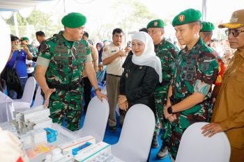 Khofifah: Karya Bakti TNI percepat pemerataan pembangunan Madura
