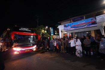 Pemkot Payakumbuh lepas jamaah Calon Haji