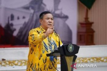 Plt Gubri minta Komisaris Direksi BUMD bertanggung jawab kontribusi besar